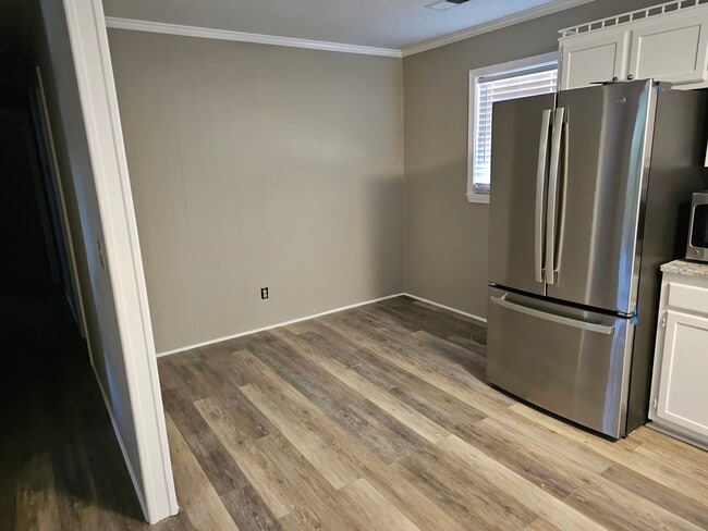 Photo - 1131 W Brookgreen Dr