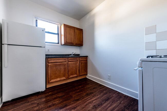 Photo - 7944 S Paulina