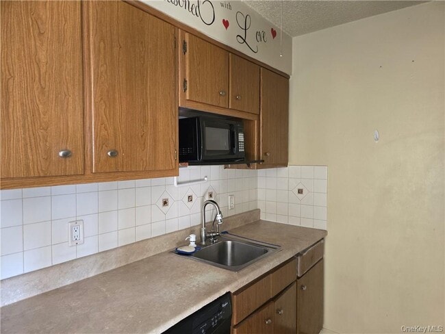 Photo - 44 Inwood Rd