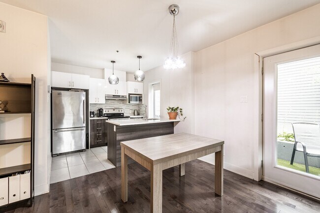 Photo - 70 Rue Saint-Ferdinand Unit 106