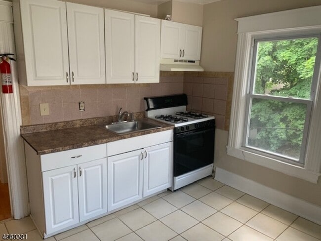 Photo - 76 Belmont Ave