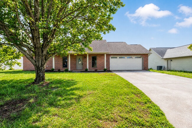 Building Photo - 317 Headrickview Dr