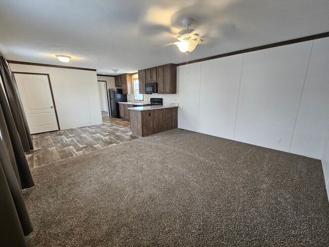 Photo - 46000 Geddes Rd