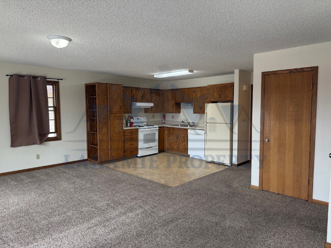 Photo - 1 Bed, 1 Bath Apartment Unit D