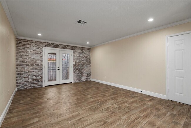 Photo - 5018 Wilmington St