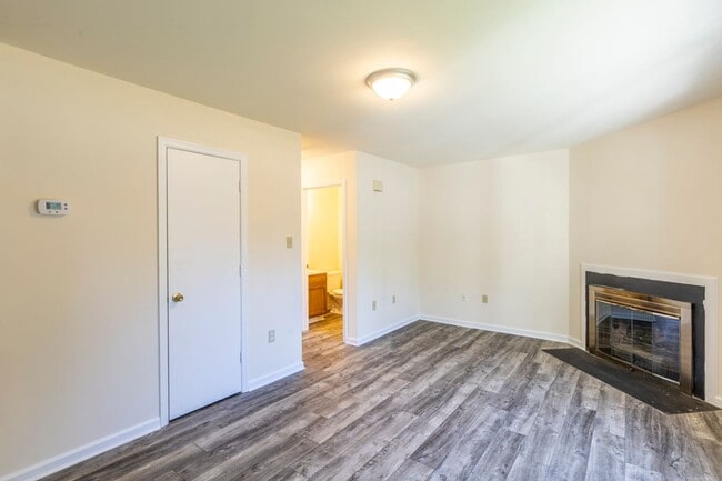 Photo - 418 Riverside Ave