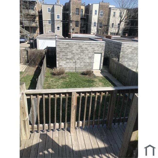 Photo - 4733 S Indiana Ave Unit B