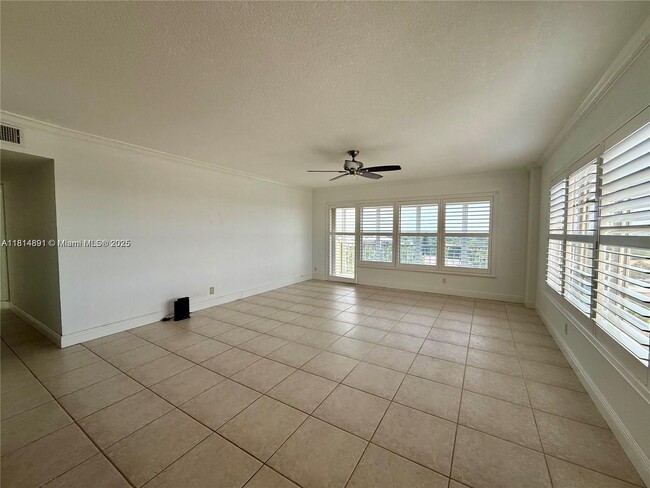 Photo - 10777 W Sample Rd Unit 1006
