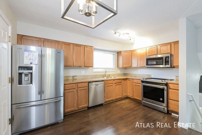 Photo - 1304 S Argonne St