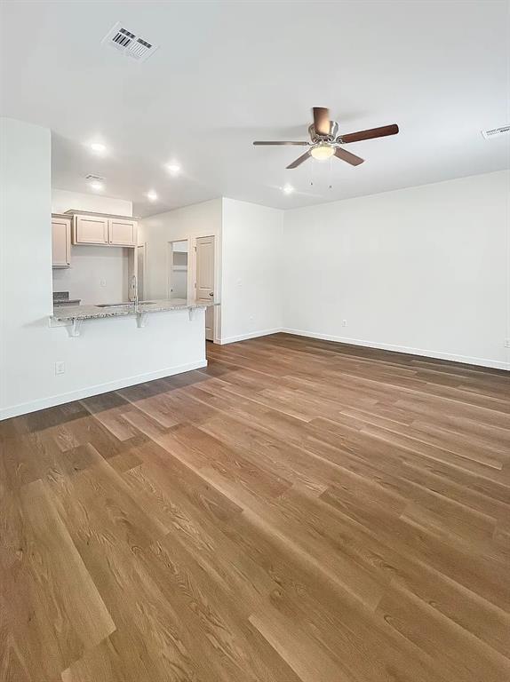 Photo - 805 SW Summit Ave