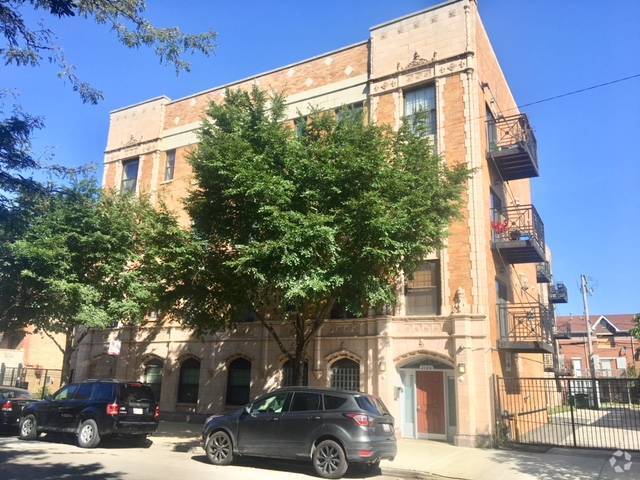 Building Photo - 2120 W Washington Blvd Rental
