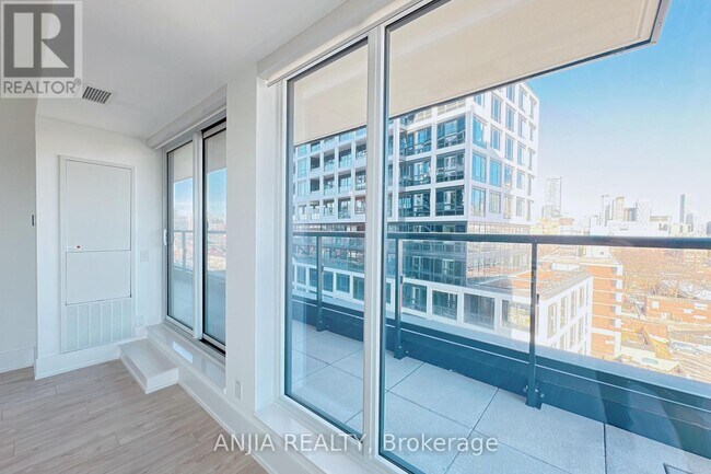 Photo - 115 Denison Ave Unit 803