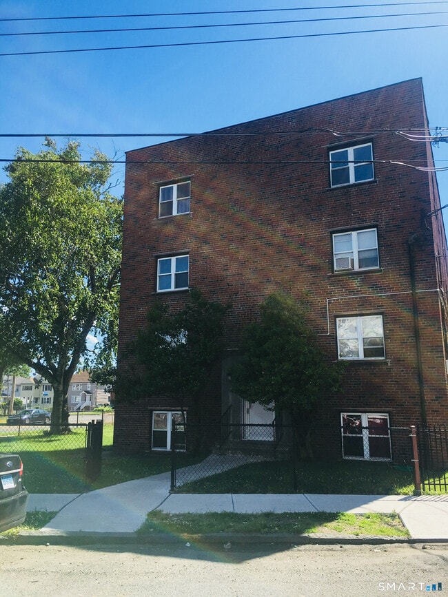 Building Photo - 305 Parrott Ave Unit 1A