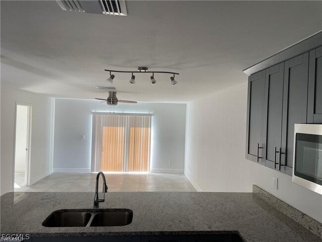 Photo - 1114 Capetown Ave