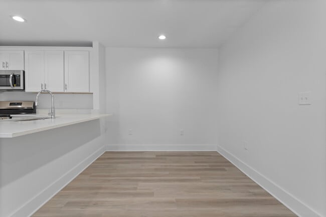The Current Apartments