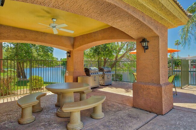 Serena Shores Apartments