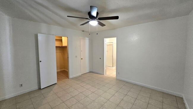 Photo - Charming and Comfortable - 4bd / 2bth - Move In Ready Home! Natural Gas and Sewer!