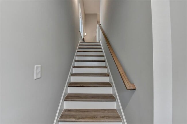 Photo - 106 Pinecone Pkwy