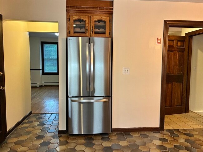Photo - 1077 North St
