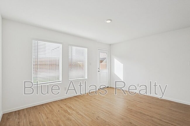 Photo - 4216 Haflinger Rd