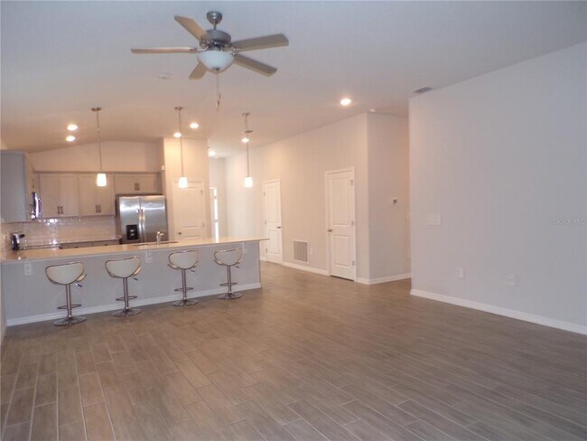 Photo - 25442 Colon Dr