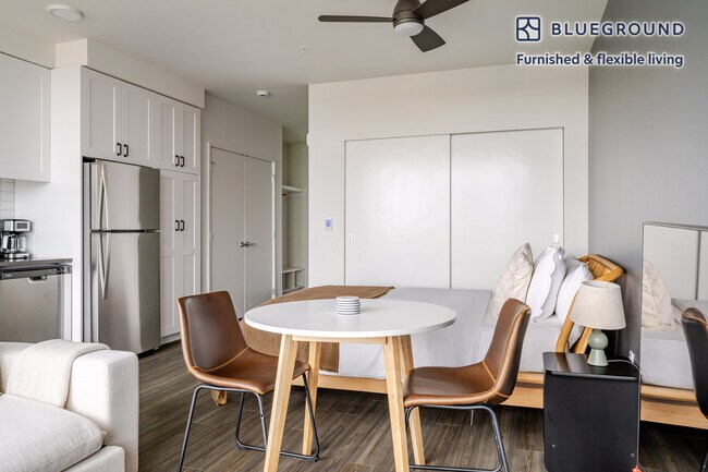 Photo - 1000 E Yesler Wy Unidad SI FL8-ID853