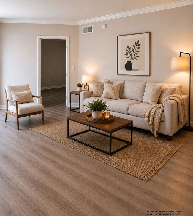 Building Photo - Updated 2x2 condo 1121 square feet, vinyl plank floors & balcony