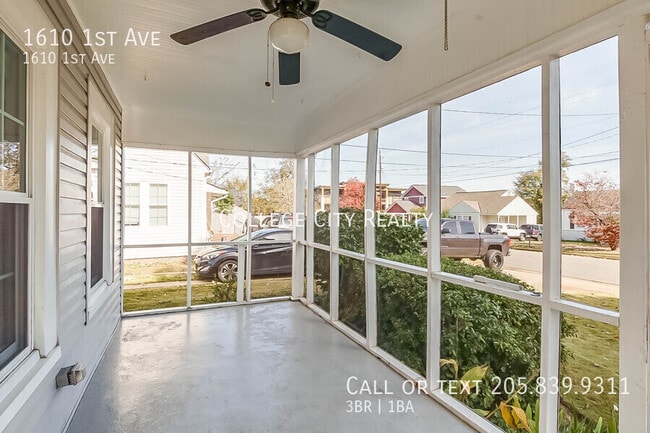 Photo - 1610 1st Ave