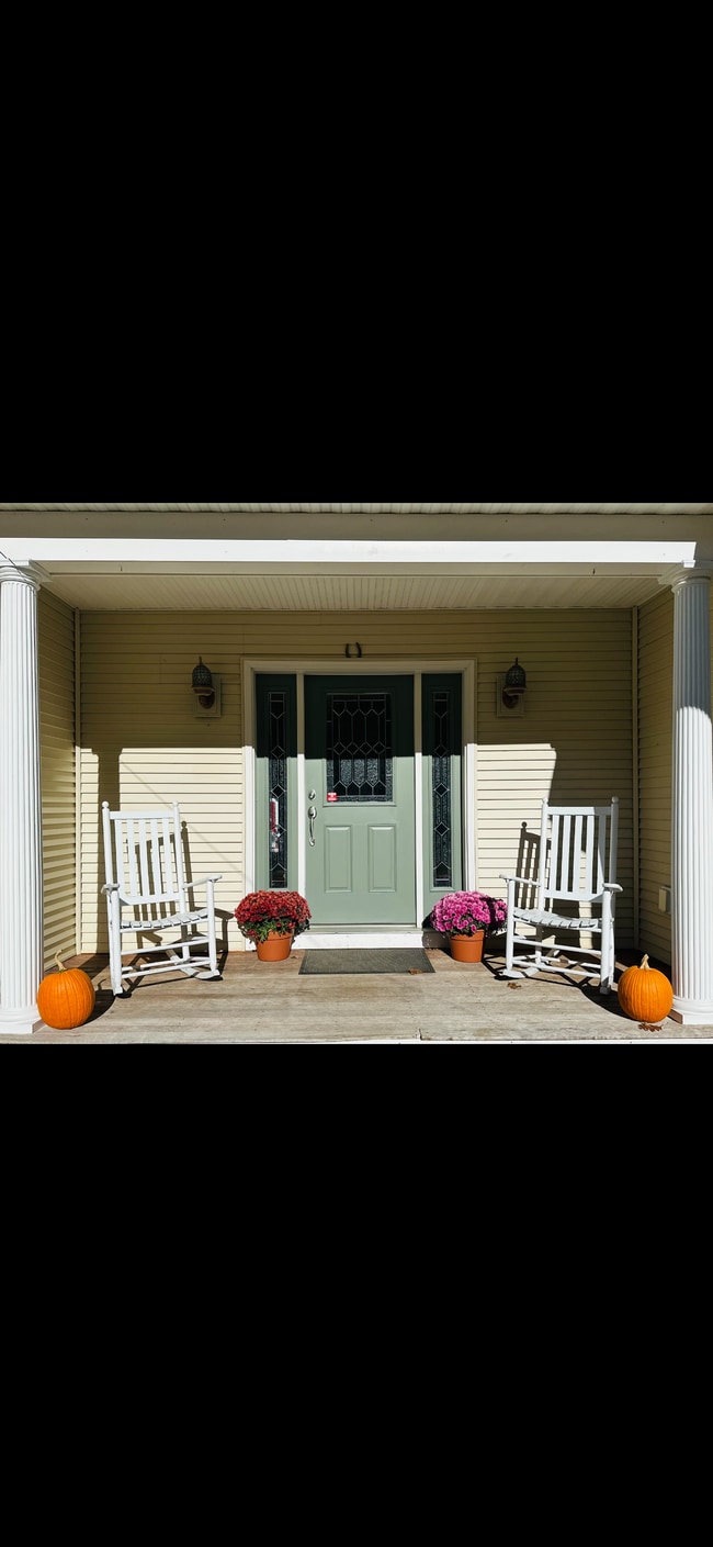 Building Photo - 631 Prospect Mountain Rd Unit #2