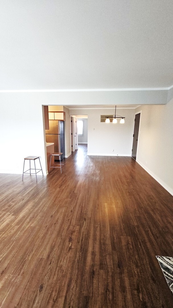Photo - 10940 Keating Ave Unidad 3C