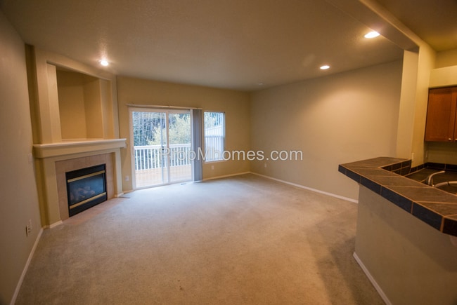 Photo - Luxury Three Bedroom, Three Bath Townhouse with Attached Garage