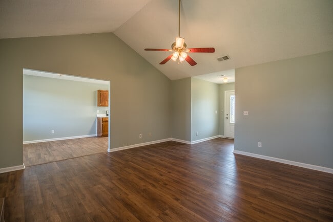 Photo - 1464 Flo Zechman Dr