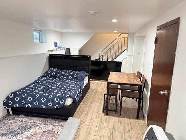 Photo - 13202 Atlantic Ave Unidad 1B