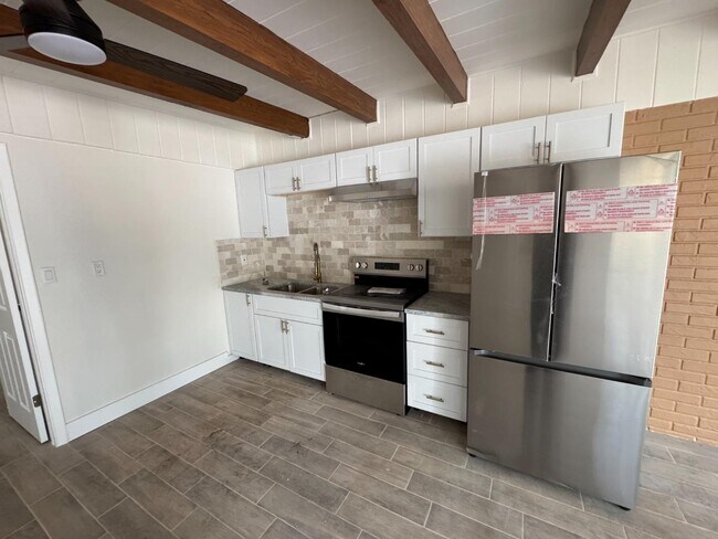 Photo - 1214 E 138th Ave Unidad # A