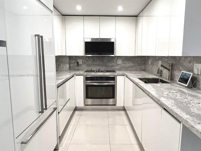 Photo - 1965 S Ocean Dr Unit 6C