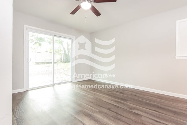 Photo - 1136 Hamby Dr