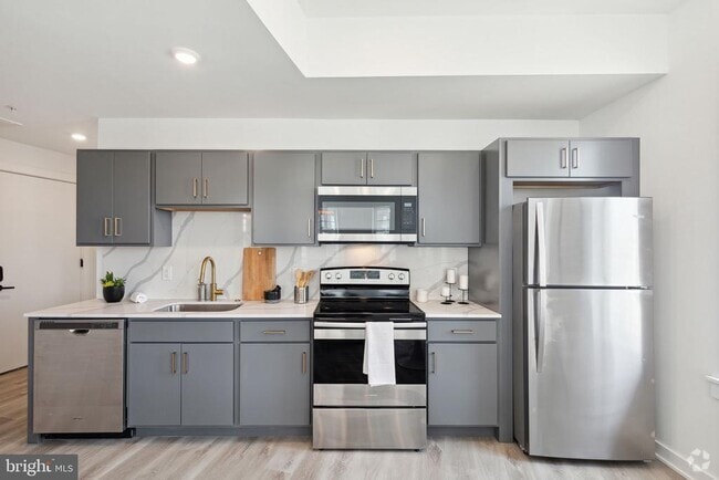 Building Photo - 2046 E Lehigh Ave Unit 4B Rental