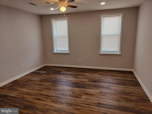 Building Photo - 1745 W Passyunk Ave Rental