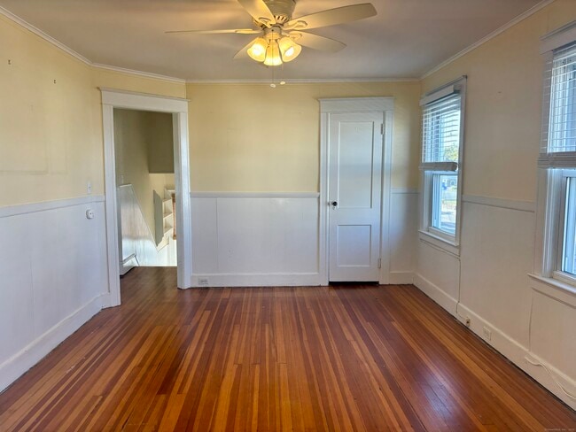 Photo - 39 Cove Ave Unidad B