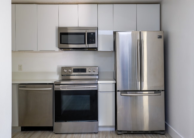 Photo - 850 N Van Ness Ave Unit 2