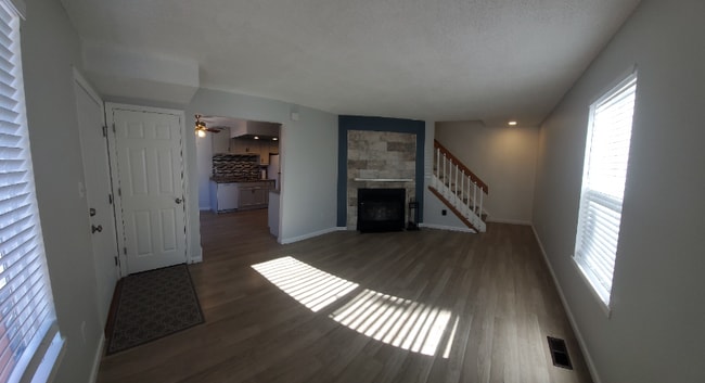 Photo - 1310 Firefly Cir