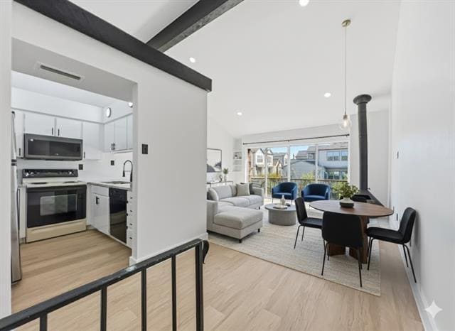 Building Photo - 3707 Miles St Unit 10