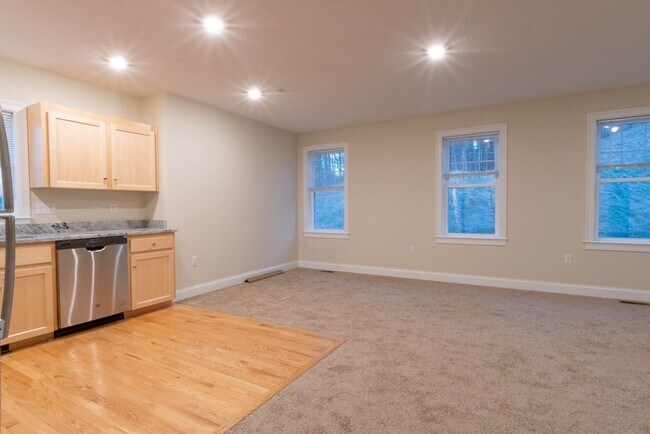 Photo - 80 N Meadows Rd Unit 101