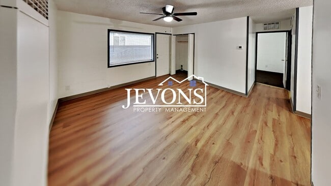 Photo - 717 N 5th Ave Unit 2