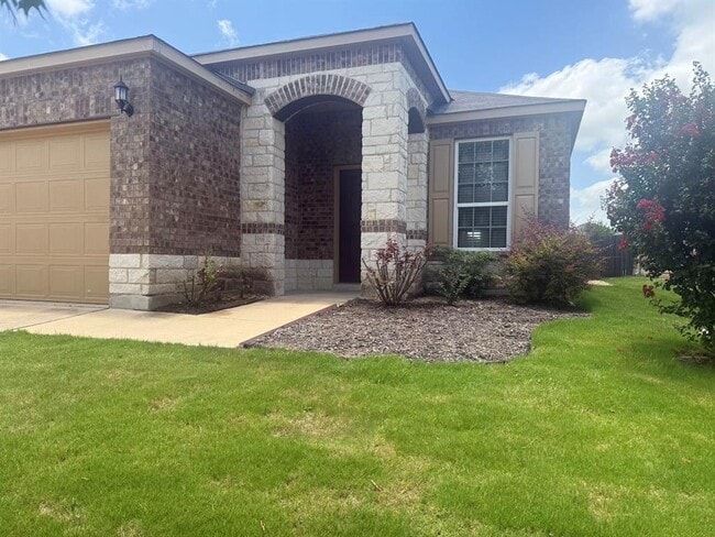 Photo - 352 Martha Dr