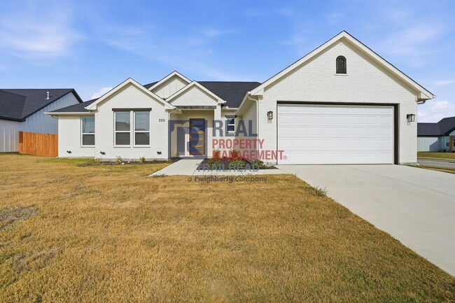 Building Photo - Luxury-Inspired 4-Bedroom Home with Distinctive Interior Design