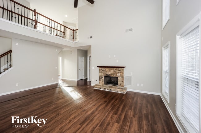 Photo - 344 Mistine Ct