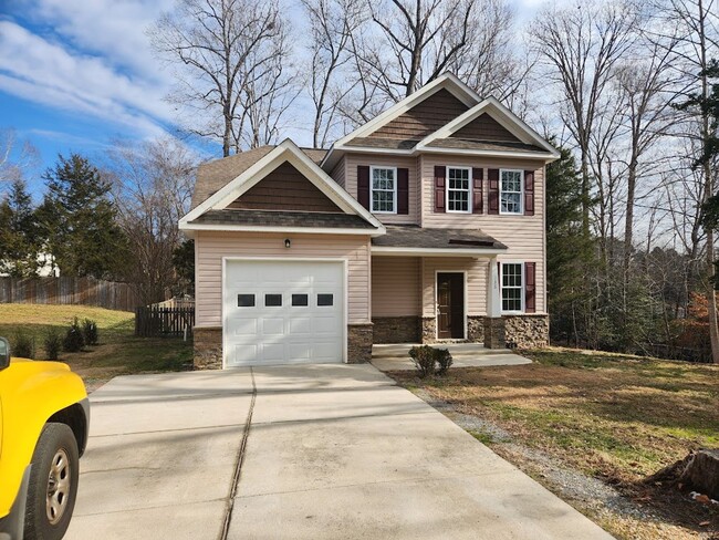 Beautiful Home in Williamsburg - Beautiful Home in Williamsburg