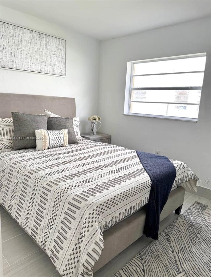 Photo - 975 W 74th St Unit 301