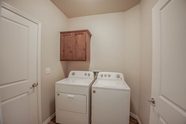 Photo - 745 Shadowleaf Ave Unit 745